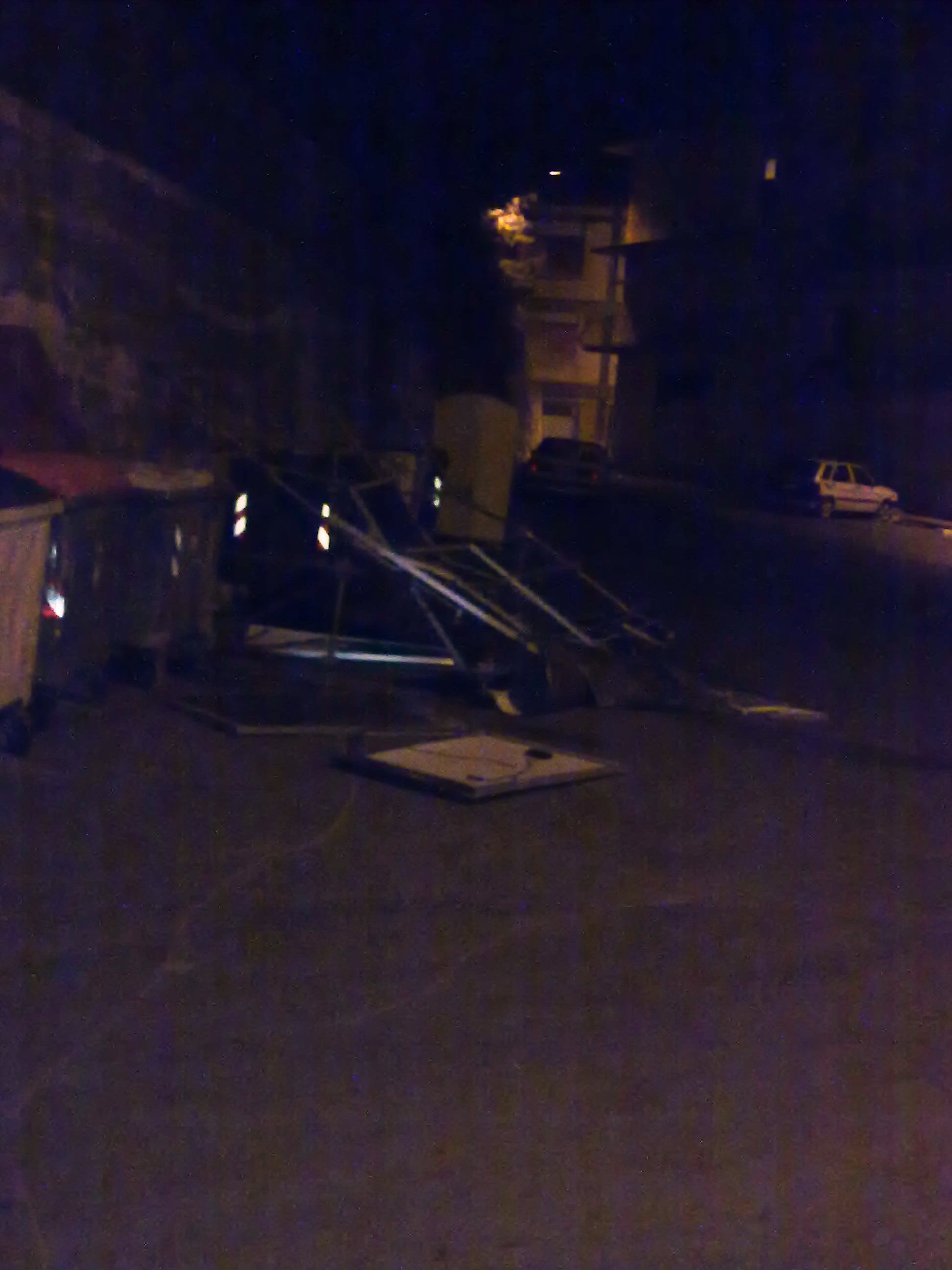 Pannelli fotovoltaici divelti