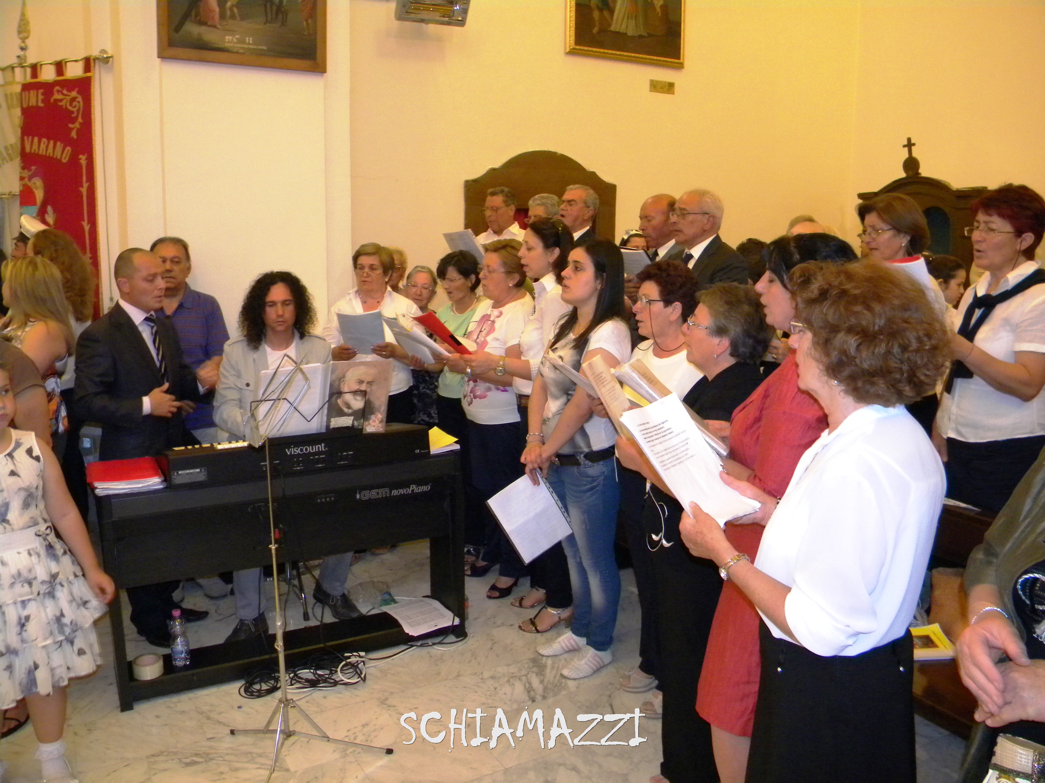 Il coro delle due parrocchie