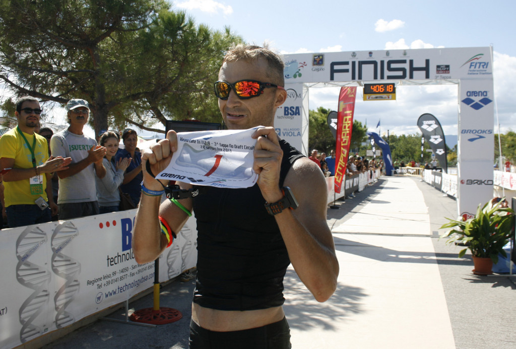 Varano Lake Triathlon: edizione da record con oltre 340 atleti sul Lago per nuotare, pedalare e correre