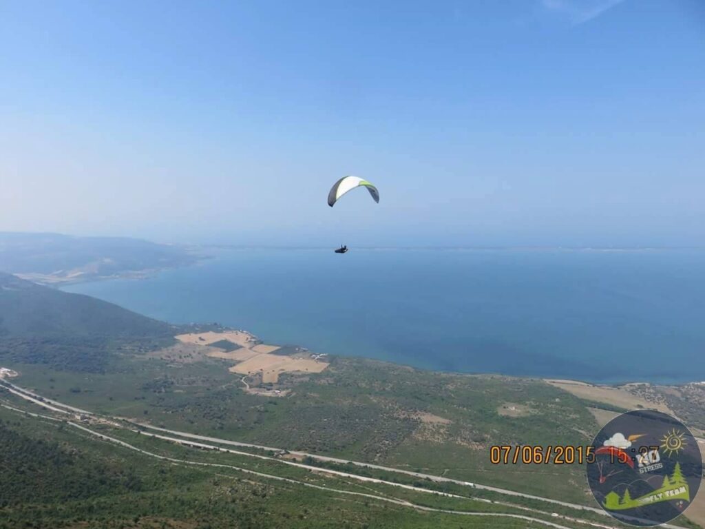 Cagnano e il Lago di Varano visti dall’alto di un biposto. [foto]